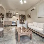 Mastrogiannis Dafne Villa *