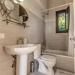 Mastrogiannis Dafne Villa *
