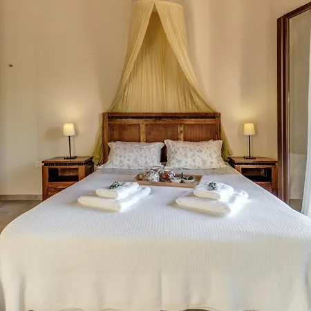 Mastrogiannis Dafne Villa *